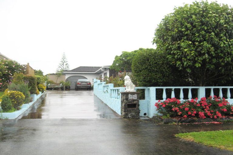Photo of property in 5 Cypress Gardens Place, Onerahi, Whangarei, 0110