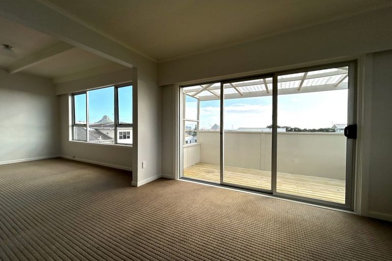 Photo of property in 4/80 Whiteley Street, Moturoa, New Plymouth, 4310