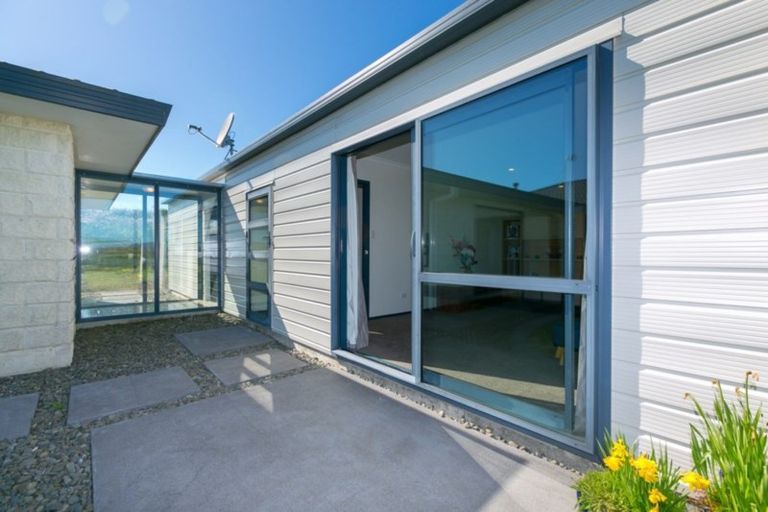 Photo of property in 930 Upland Road, Egmont Village, New Plymouth, 4372