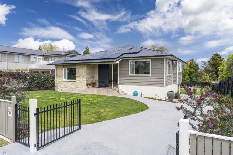Photo of property in 39 Chesham Avenue, Waipahihi, Taupo, 3330