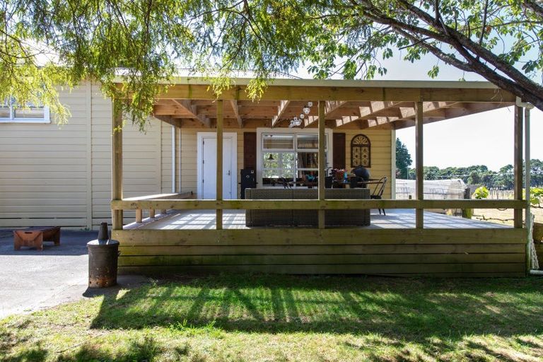 Photo of property in 680 Laws Road, Dannevirke, 4978