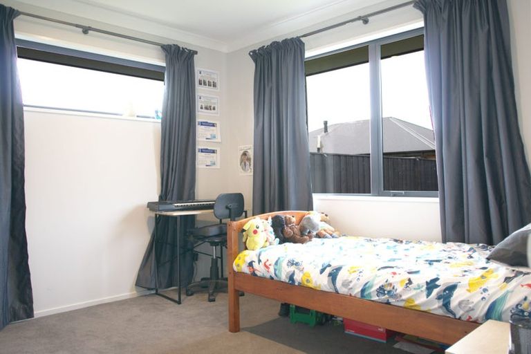 Photo of property in 8 Te Hurunui Drive, Pegasus, 7612