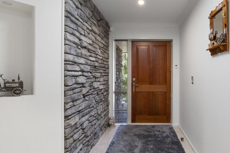 Photo of property in 7 Jarnac Boulevard, Yaldhurst, Christchurch, 8042