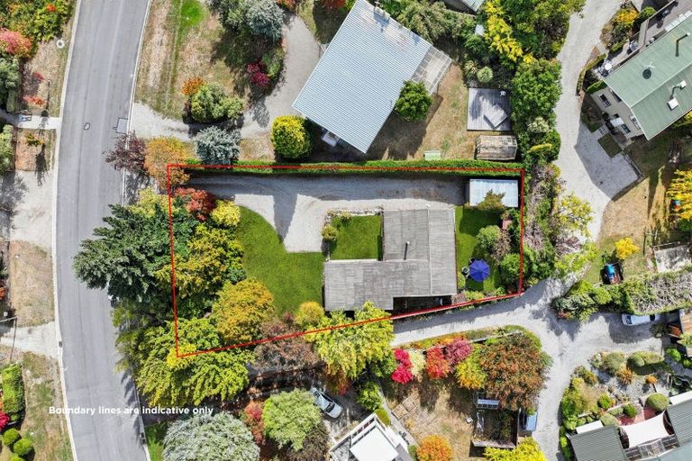 Photo of property in 44 Hunter Crescent, Wanaka, 9305