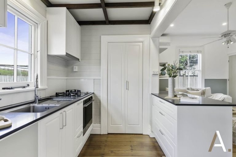 Photo of property in 19 Crown Road, Paerata, Pukekohe, 2676