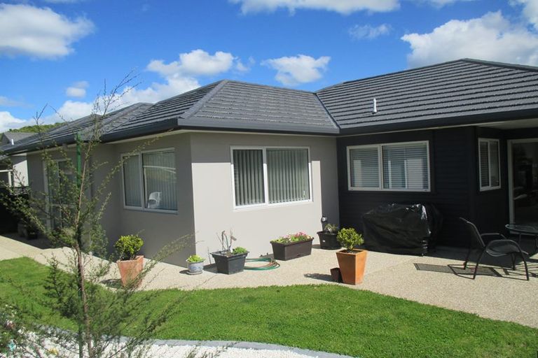 Photo of property in 53 Bridgewater Way, Pyes Pa, Tauranga, 3112