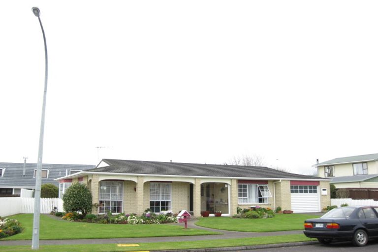 Photo of property in 12 Maralyn Place, Bell Block, New Plymouth, 4312