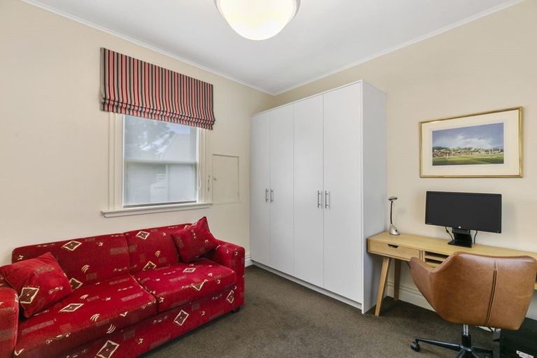 Photo of property in 106 Hill Street, Thorndon, Wellington, 6011