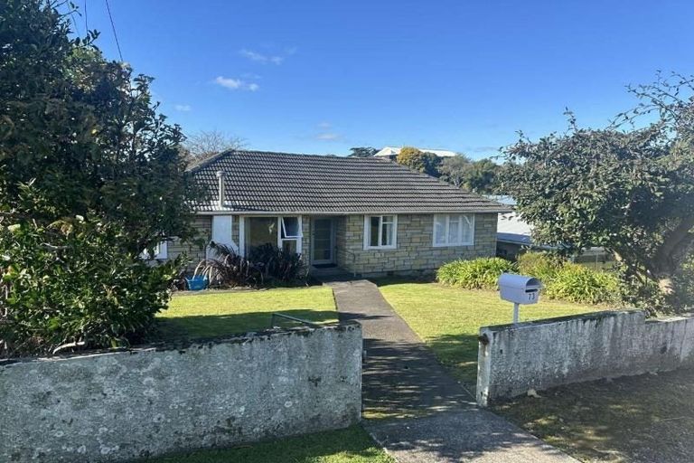 Photo of property in 73 Bayly Road, Blagdon, New Plymouth, 4310