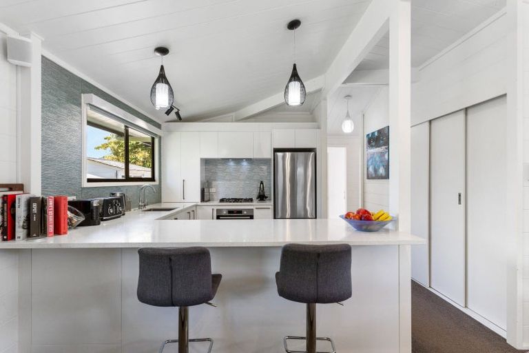 Photo of property in 68a Wellington Street, Howick, Auckland, 2014