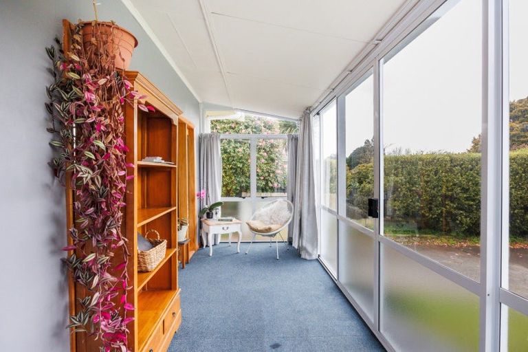 Photo of property in 10 Nairn Crescent, Awapuni, Palmerston North, 4412