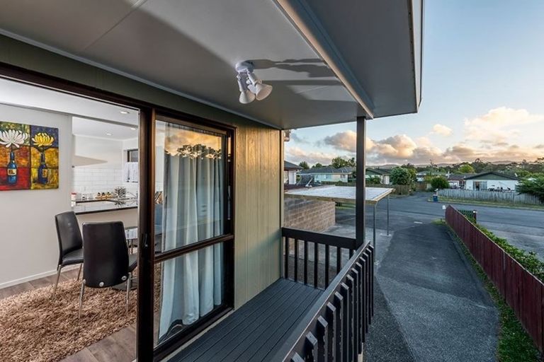Photo of property in 2/239 Waitemata Drive, Ranui, Auckland, 0612