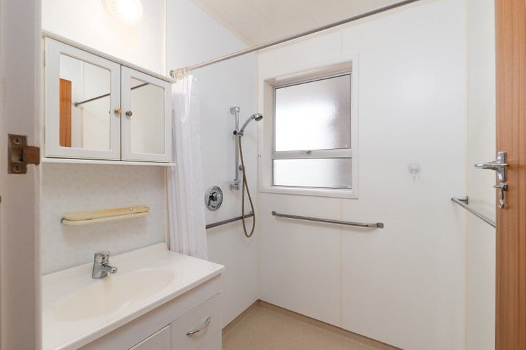 Photo of property in 1/19 Norman Street, Lower Vogeltown, New Plymouth, 4310