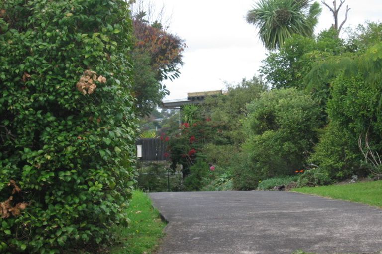 Photo of property in 14a West Lynn Road, Titirangi, Auckland, 0604