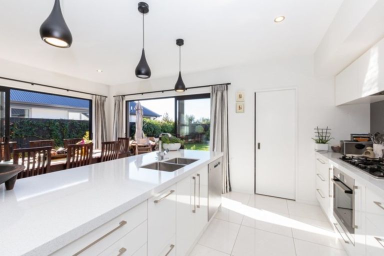 Photo of property in 7 Whitau Place, Marshland, Christchurch, 8083