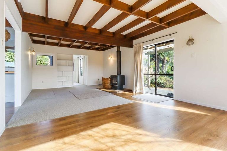 Photo of property in 44 Clevedon Kawakawa Road, Clevedon, Papakura, 2585