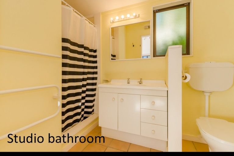 Photo of property in 38 Hicks Crescent, Waikanae Beach, Waikanae, 5036