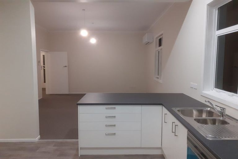 Photo of property in 7 Sinclair Grove, Naenae, Lower Hutt, 5011