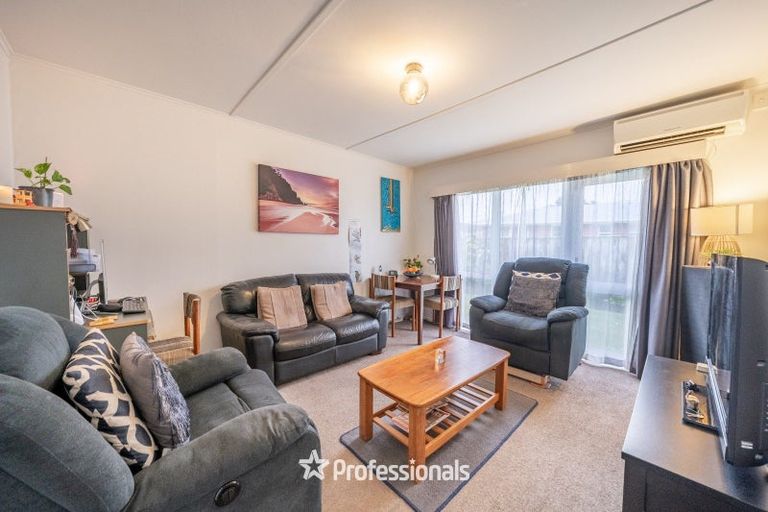 Photo of property in 1/1079 High Street, Taita, Lower Hutt, 5011