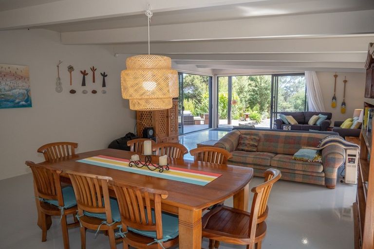Photo of property in 97 Stratford Drive, Cable Bay, 0420