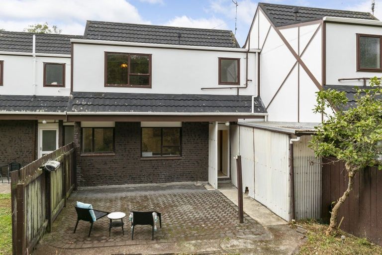 Photo of property in 8/75 Delhi Crescent, Khandallah, Wellington, 6035