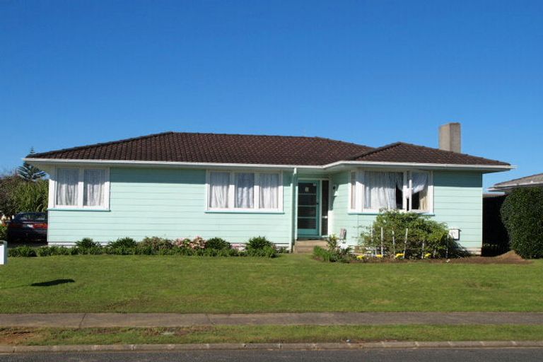 Photo of property in 15 Winthrop Way, Mangere East, Auckland, 2024