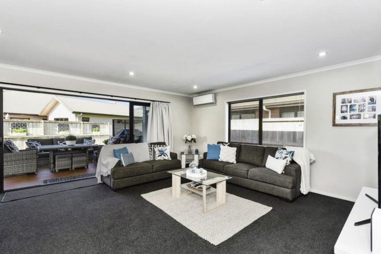 Photo of property in 23 Piwakawaka Court, Rototuna North, Hamilton, 3210