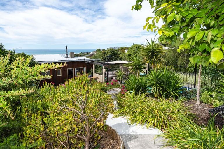 Photo of property in 198 Mount Pleasant Road, Mount Pleasant, Christchurch, 8081