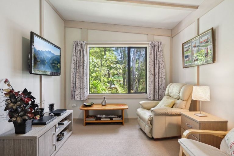 Photo of property in 71a Milton Terrace, Picton, 7220