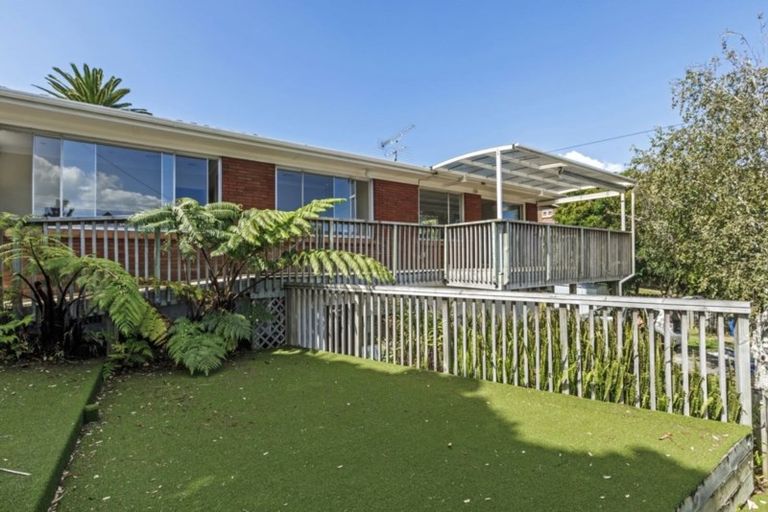 Photo of property in 4 Sudan Avenue, Milford, Auckland, 0620
