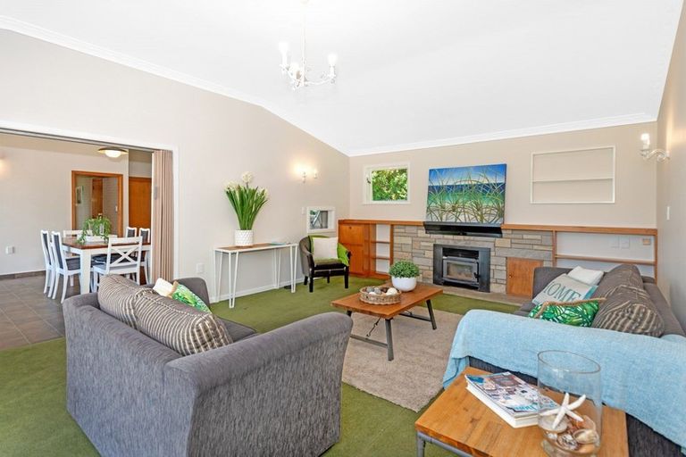 Photo of property in 163 Esplanade, Inner Kaiti, Gisborne, 4010