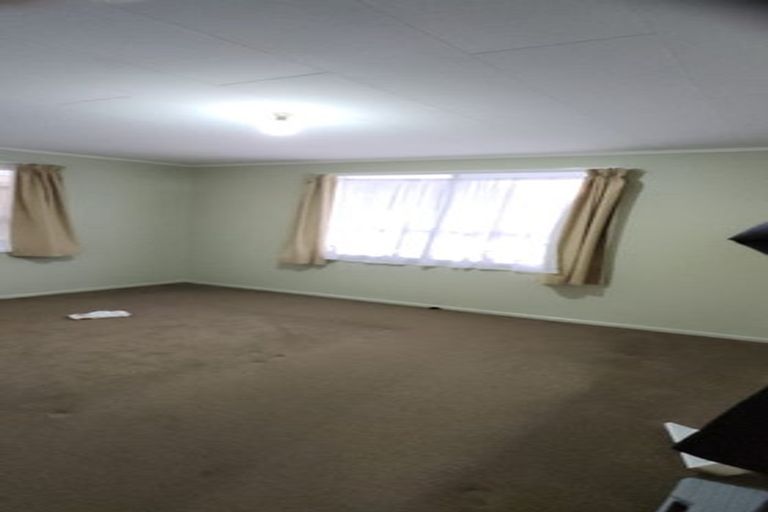 Photo of property in 5 Ennis Avenue, Pakuranga Heights, Auckland, 2010