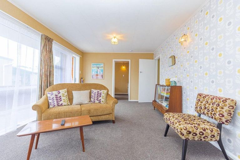 Photo of property in 30 Seafront Road, Castlecliff, Wanganui, 4501