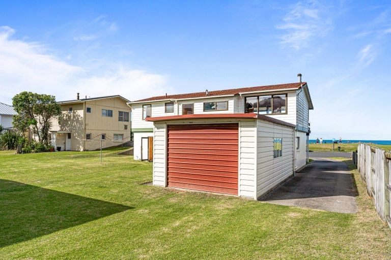 Photo of property in 105 Esplanade Drive, Whangamata, 3620