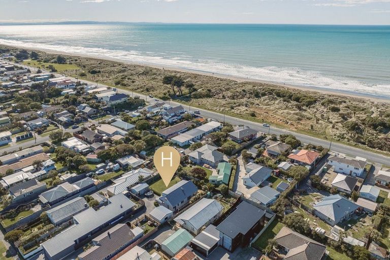 Photo of property in 221a Pine Avenue, South New Brighton, Christchurch, 8062