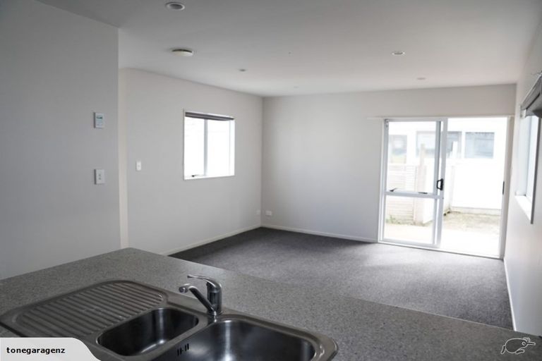 Photo of property in 13 Gala Place, Henderson, Auckland, 0612