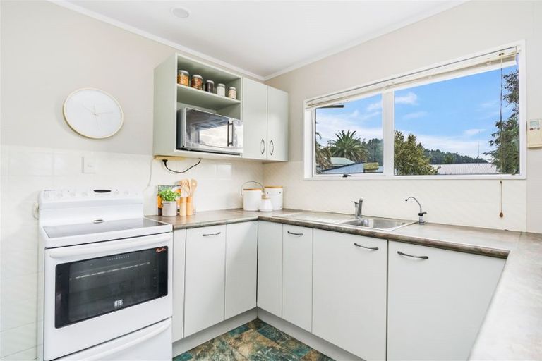 Photo of property in 3b Panorama Drive, Parahaki, Whangarei, 0112