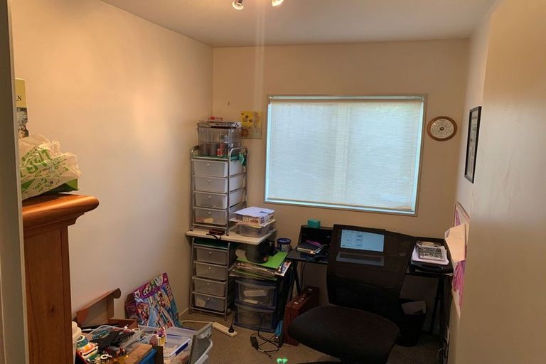 Photo of property in 2/27 Fairway Avenue, Red Beach, 0932