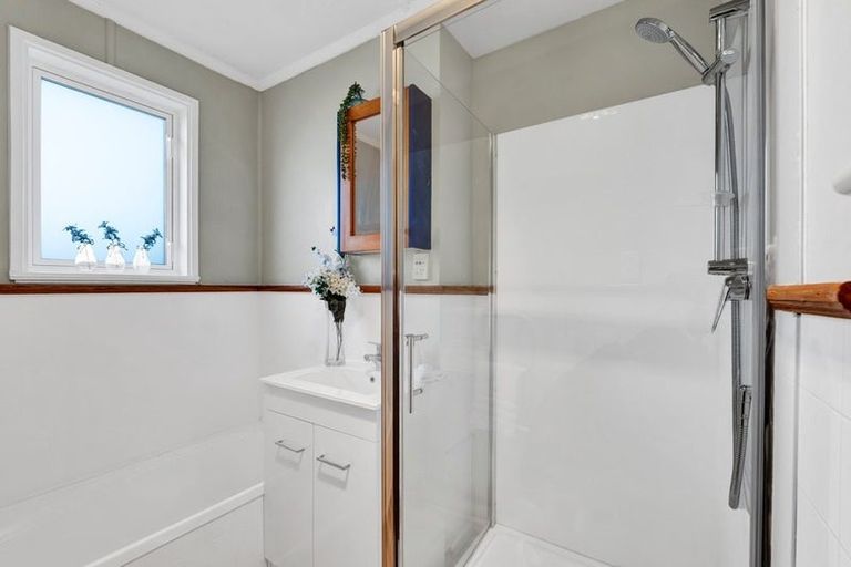 Photo of property in 18 Drake Street, Vogeltown, New Plymouth, 4310