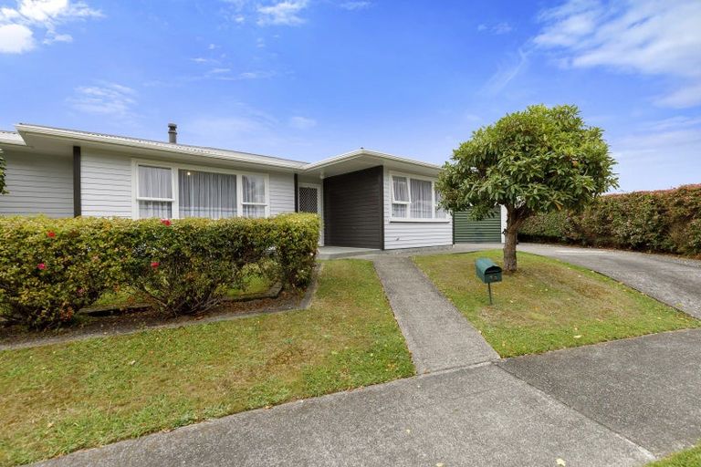 Photo of property in 15 Bonnie Glen Crescent, Ebdentown, Upper Hutt, 5018