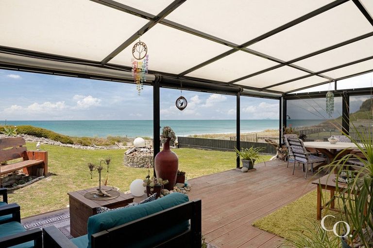 Photo of property in 103 Pukehina Parade, Pukehina, Te Puke, 3189