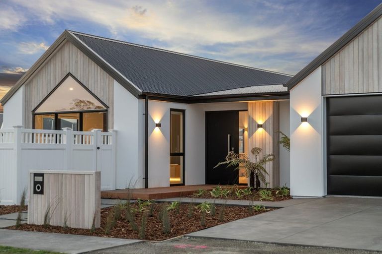 Photo of property in 46 Timara Crescent, Marshland, 8083