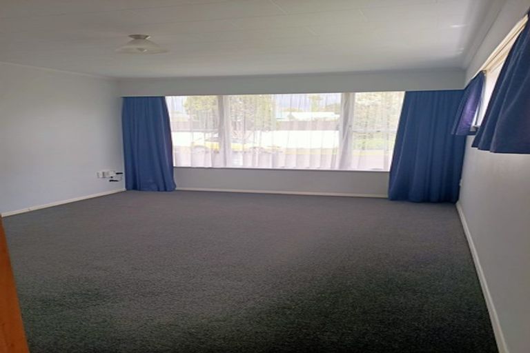 Photo of property in 4 Hartley Place, Awapuni, Palmerston North, 4412