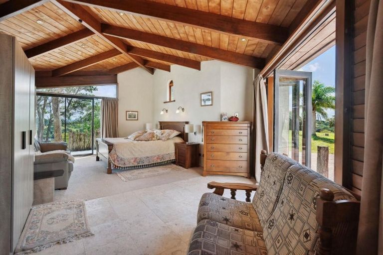 Photo of property in 90 Cedar Terrace, Stanmore Bay, Whangaparaoa, 0932