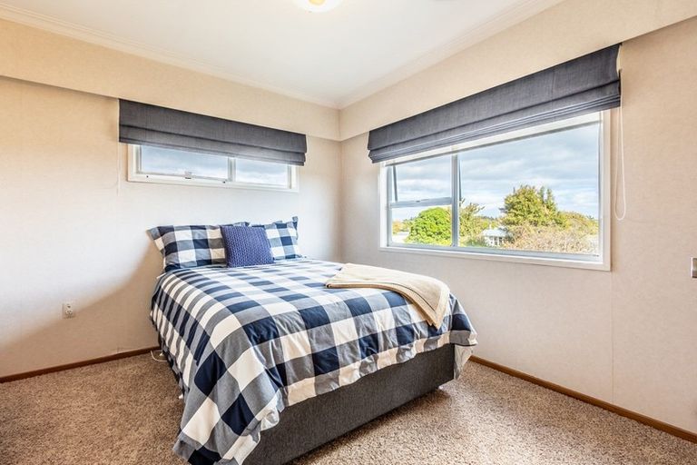 Photo of property in 19 Lemon Street, Otaki, 5512