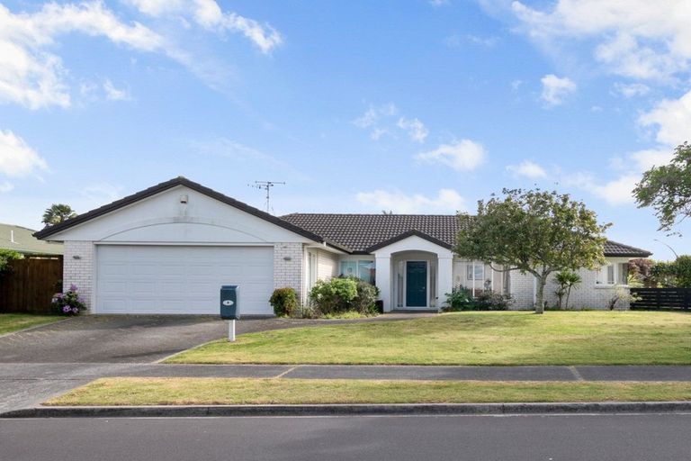 Photo of property in 8 Caspian Place, Papamoa Beach, Papamoa, 3118