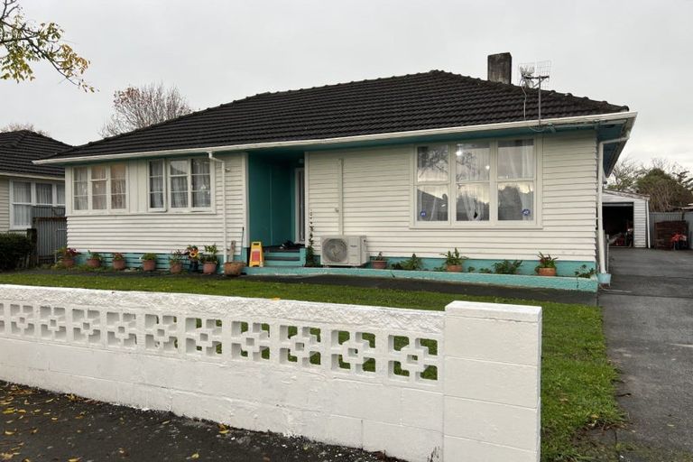 Photo of property in 16 Cardiff Street, Awapuni, Palmerston North, 4412