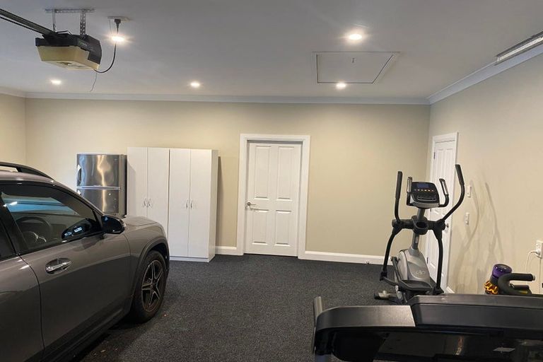 Photo of property in 2 Blundell Way, Heretaunga, Upper Hutt, 5018