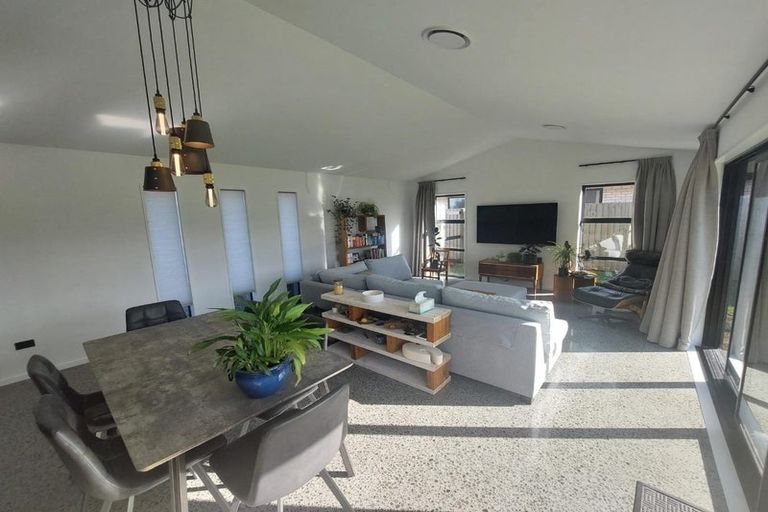 Photo of property in 11 Mcquillan Avenue, Woodend, 7610