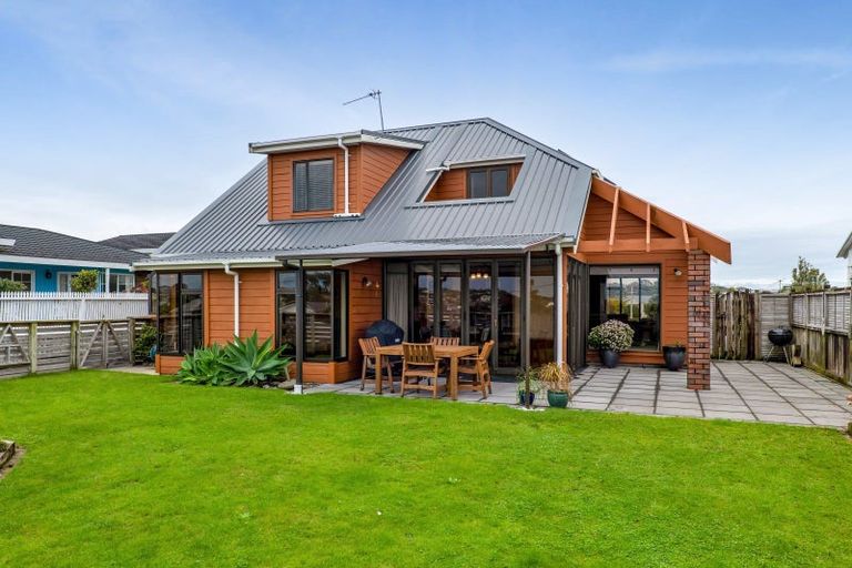 Photo of property in 52 Bayly Road, Blagdon, New Plymouth, 4310